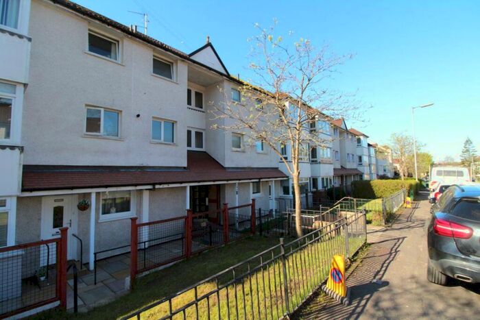 2 Bedroom Flat To Rent In Skirsa Street, Glasgow, G23