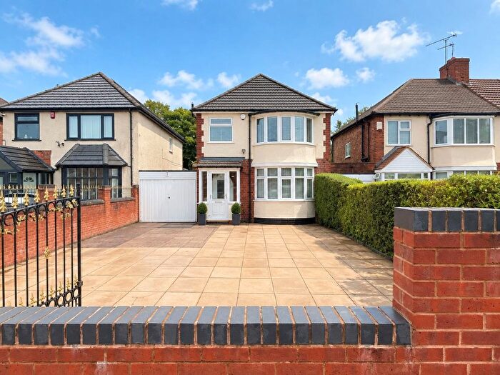 3 Bedroom Detached House To Rent In Chester Road, Sutton Coldfield, West Midlands, B73
