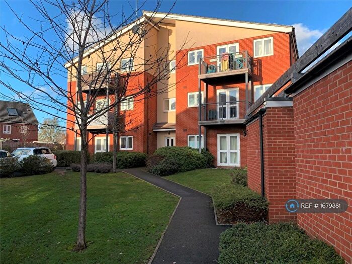 2 Bedroom Flat To Rent In Desborough Crescent, Oxford, OX4