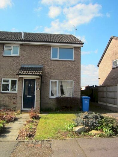 2 Bedroom Semi-Detached House To Rent In Ladybank Road, Mickleover, DE3