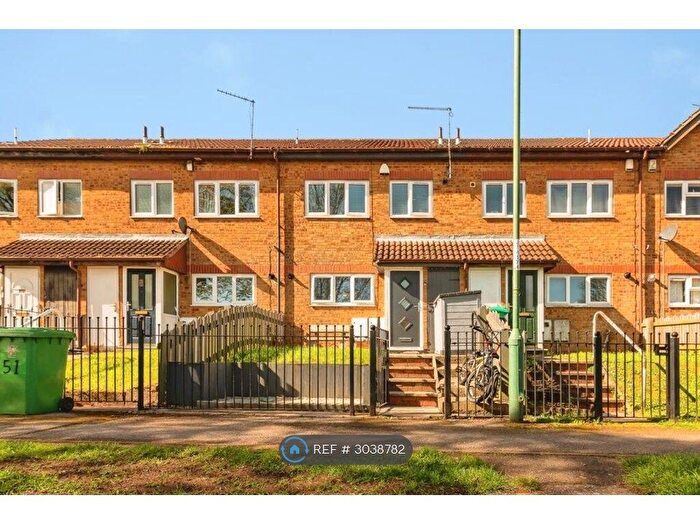 3 Bedroom Terraced House To Rent In Willow Hill Close, Nottingham, NG6