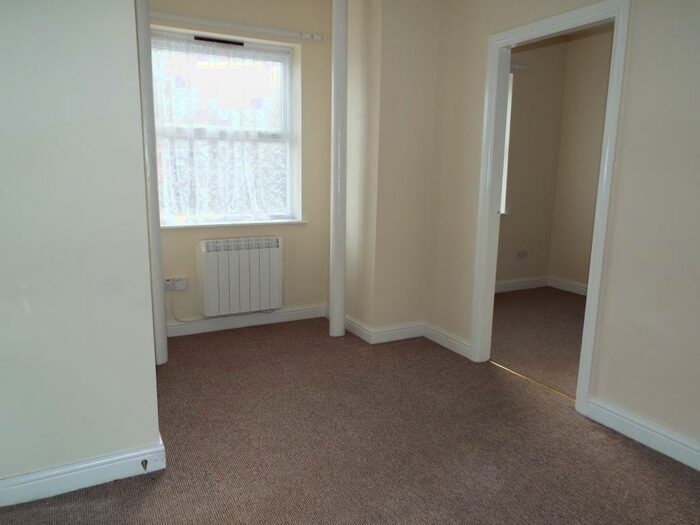 1 Bedroom Flat To Rent In Derby Street, Burton-On-Trent, DE14