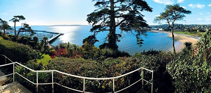 1 Bedroom Flat For Sale In Warren Road, Torquay, TQ2