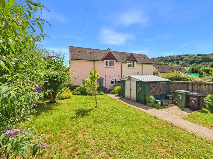 3 Bedroom Semi-Detached House For Sale In Lewiston Road, Brimscombe, Stroud, Gloucestershire, GL5