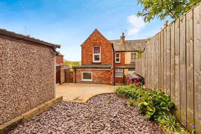 3 Bedroom End Of Terrace House To Rent In Monks Road, Lincoln, LN2