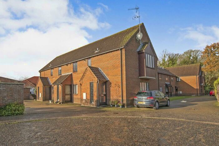 2 Bedroom Apartment To Rent In Manor Court, Aylsham, Norwich, NR11