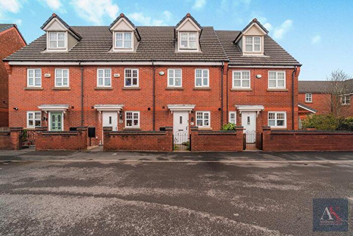 3 Bedroom Terraced House For Sale In Coppy Bridge Drive, Rochdale, OL16