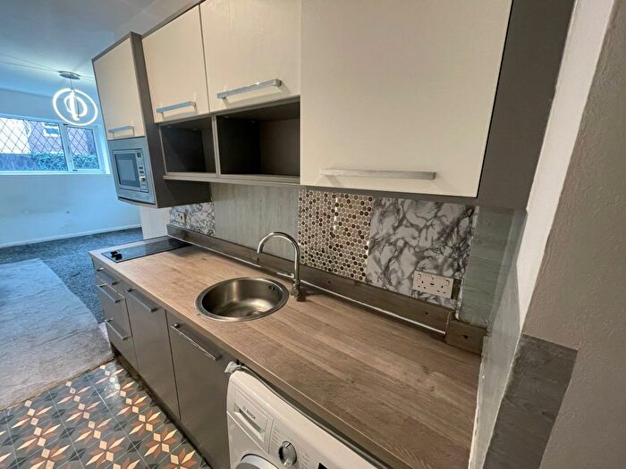 Studio To Rent In Flat Park Road, Peterborough, Cambridgeshire, PE1