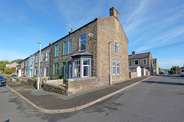4 Bedroom End Of Terrace House For Sale In Linden Road, Earby, BB18