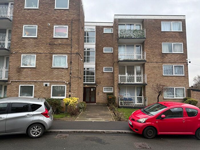 2 Bedroom Flat For Sale In Sunnydene Gardens, HA0