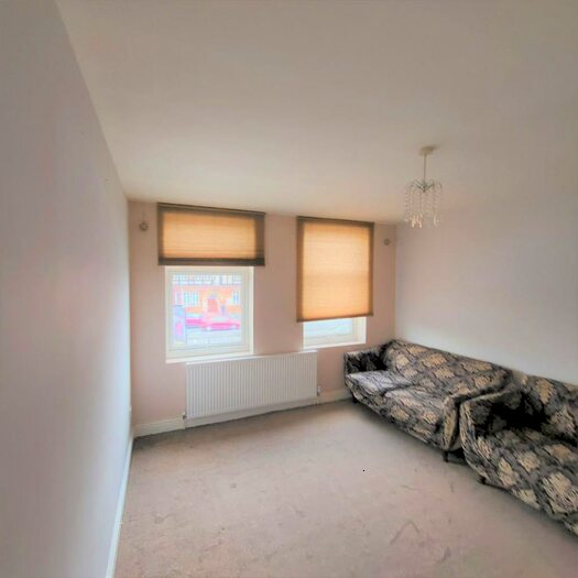 2 Bedroom Apartment To Rent In Mauldeth Road, Manchester, M19