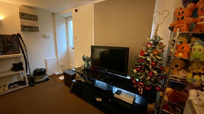 Studio To Rent In A Holters Mews, Canterbury Ref -, CT1