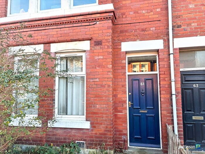 2 Bedroom Flat For Sale In Hyde Terrace, Gosforth, Newcastle Upon Tyne, NE3