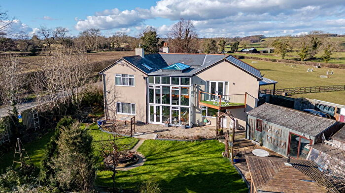 5 Bedroom Equestrian Facility For Sale In Ingleton, Darlington, DL2