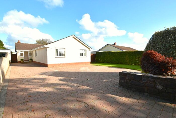 5 Bedroom Bungalow To Rent In Glebelands, Puddington, Tiverton, Devon, EX16