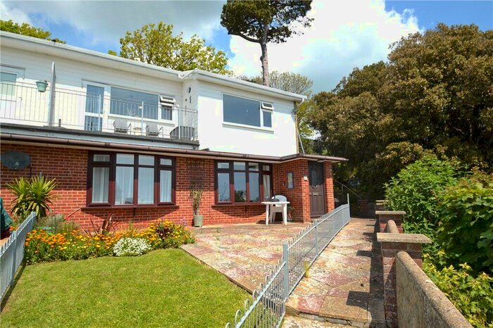 2 Bedroom Apartment For Sale In Madeira Road, Ventnor, Isle Of Wight, PO38