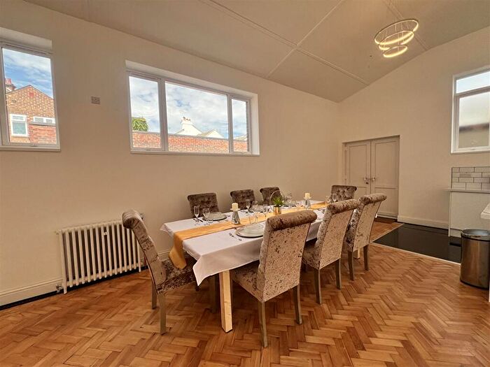 4 Bedroom House To Rent In Devonshire Avenue, Southsea, PO4