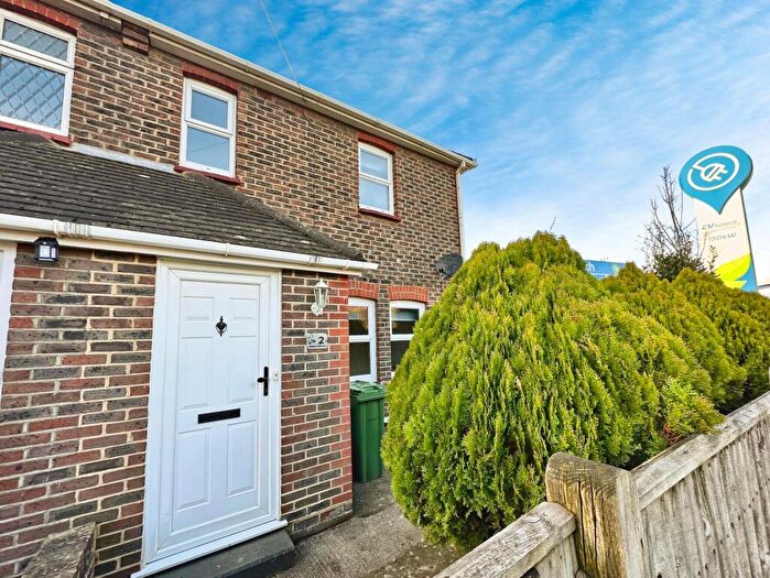 3 Bedroom Semi-Detached House To Rent In Langney Cottages, BN23