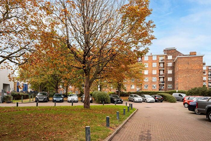3 Bedroom Flat For Sale In Drury House, Nine Elms, London, SW8
