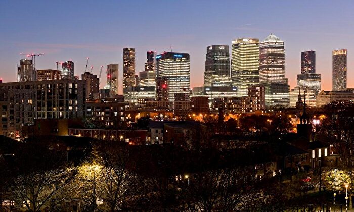 1 Bedroom Flat For Sale In Dunlip And Pochard House, Hawser Lane, London, E14