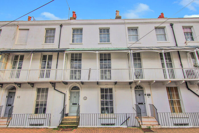 2 Bedroom Maisonette To Rent In Warwick Road, Worthing, BN11