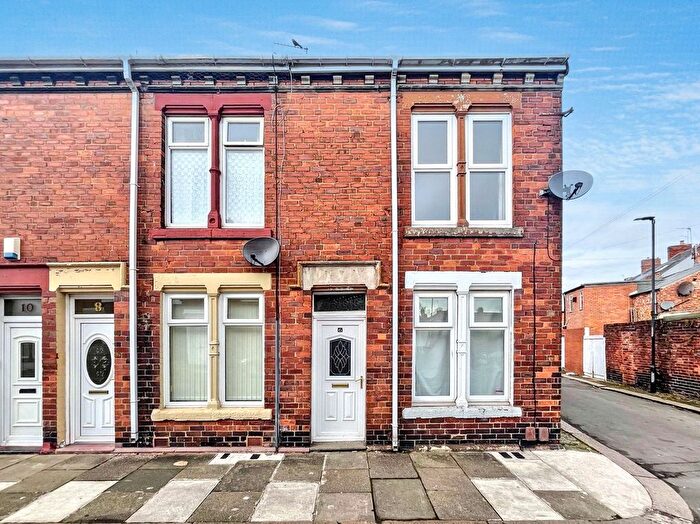 2 Bedroom Flat To Rent In Clifton Avenue, Wallsend, NE28