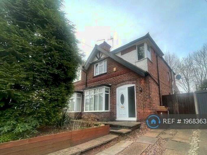 3 Bedroom Semi-Detached House To Rent In Bedale Road, Nottingham, NG5