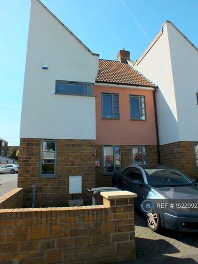3 Bedroom Semi-Detached House To Rent In Charlecombe Road, Bristol, BS9
