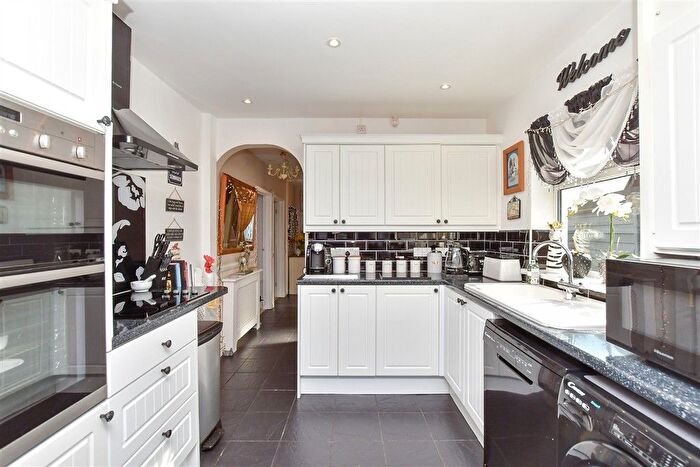 3 Bedroom Semi-detached Bungalow For Sale In Hever Avenue, West Kingsdown, Sevenoaks, Kent, TN15