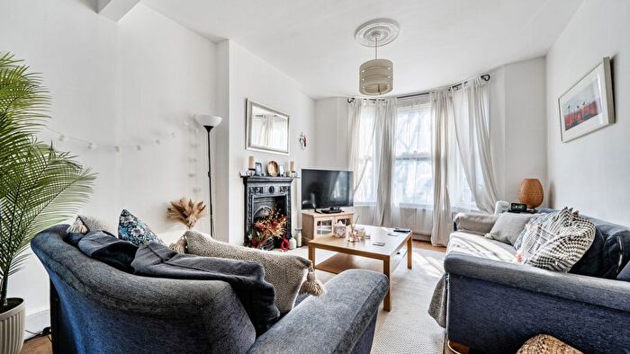 3 Bedroom End Terrace House For Sale In Norman Road, Leytonstone, London, E11