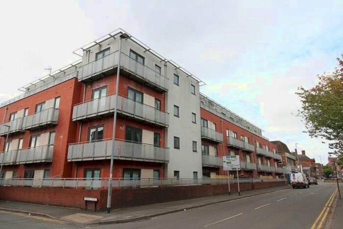 2 Bedroom Flat To Rent In Wardle Street, Tunstall, Stoke-On-Trent, ST6