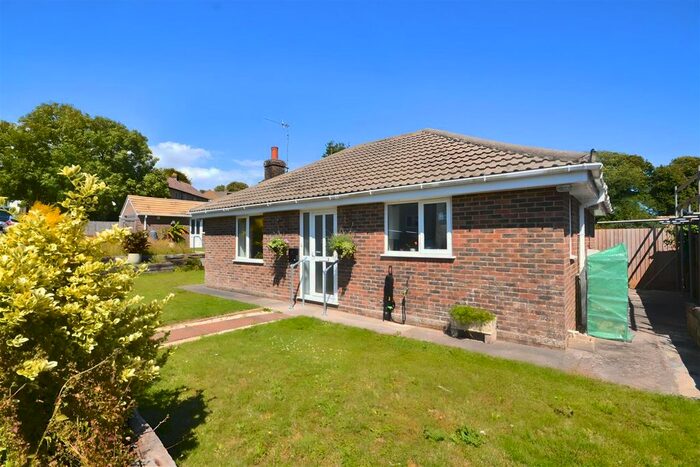 2 Bedroom Detached Bungalow For Sale In Martinstown, Dorchester, DT2