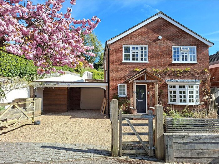 4 Bedroom Detached House For Sale In Burnt Hill Road, Farnham, Surrey, GU10