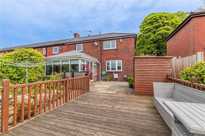 3 Bedroom End Of Terrace House For Sale In St. James Street, Milnrow, Rochdale, Greater Manchester, OL16