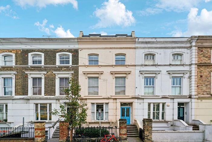 3 Bedroom Maisonette For Sale In Oberstein Road, Clapham Junction, SW11