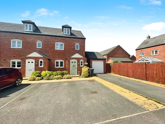 3 Bedroom End Of Terrace House To Rent In Signals Court, Saighton, CH3