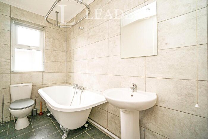 1 Bedroom Semi Detached House To Rent In Bankfield Road, L13