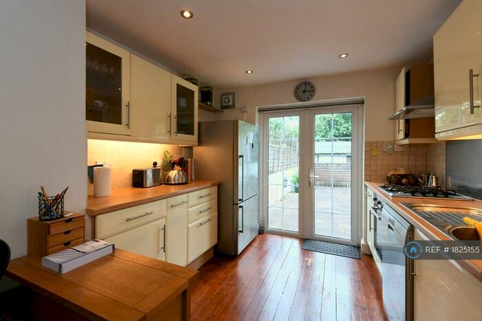 1 Bedroom Flat To Rent In Hertslet Road, London, N7