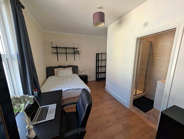 House To Rent In Hudson Road, Southsea, Hampshire, PO5