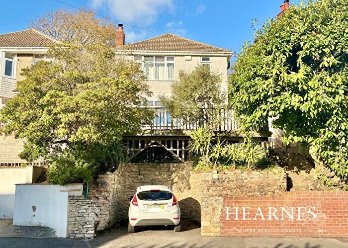 3 Bedroom Detached House For Sale In Ponsonby Road, Poole, BH14