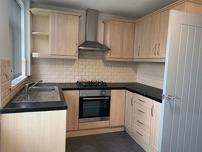 3 Bedroom Semi-Detached House To Rent In Lowfield Avenue, Rotherham, S61