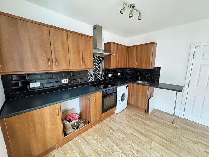 2 Bedroom Flat To Rent In Charles Street, Newport, NP20