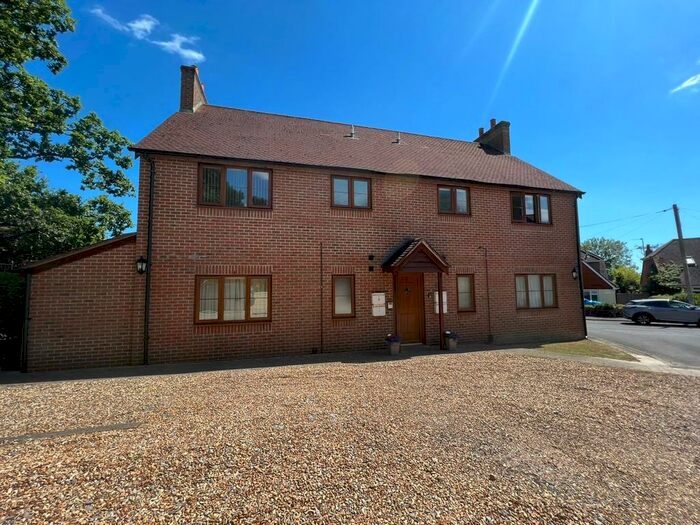 1 Bedroom Flat To Rent In Coronation Avenue, Poole, BH16