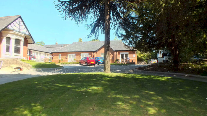 2 Bedroom Apartment To Rent In Newton Road, Leeds, LS7