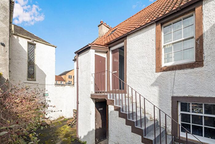 1 Bedroom Flat For Sale In / Peacock Court, Newhaven, Edinburgh, EH6