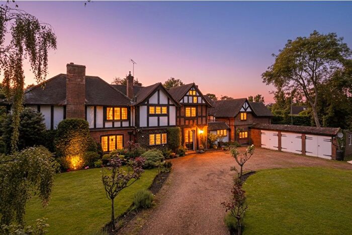 7 Bedroom Detached House For Sale In Old Farm Drive, Warfield Borders, RG12