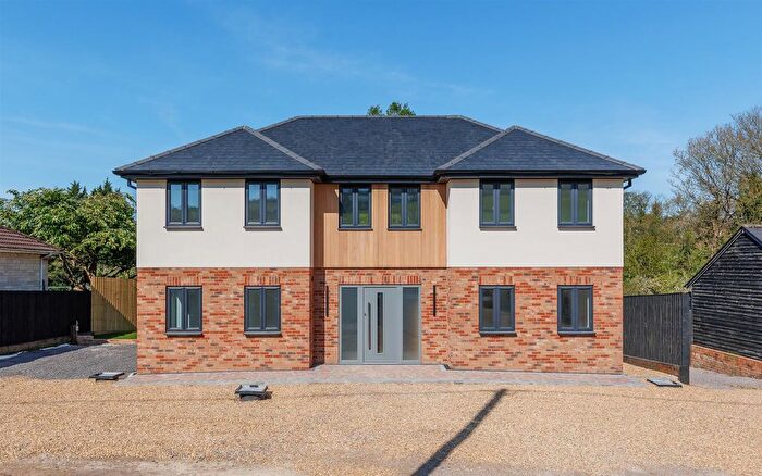 5 Bedroom Property For Sale In Blackwater, Isle Of Wight, PO30