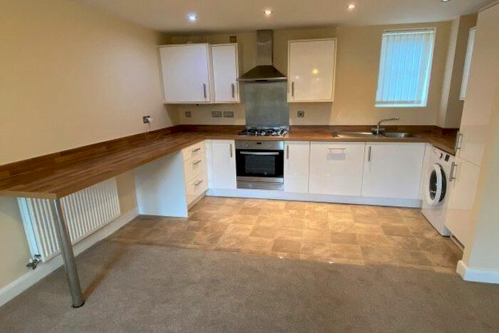 2 Bedroom Flat To Rent In Derwent Drive, Doncaster, DN4