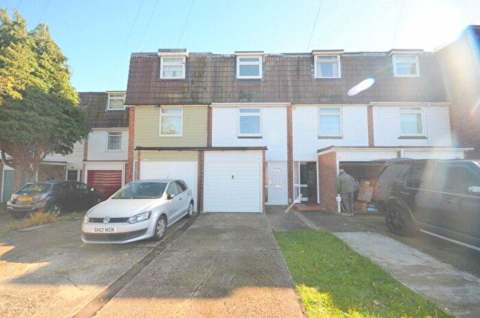 3 Bedroom House To Rent In Church Road, Romford, Essex, RM3