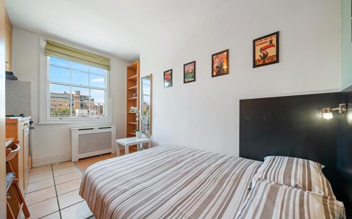 Studio To Rent In Claverton Street, Pimlico, London, SW1V